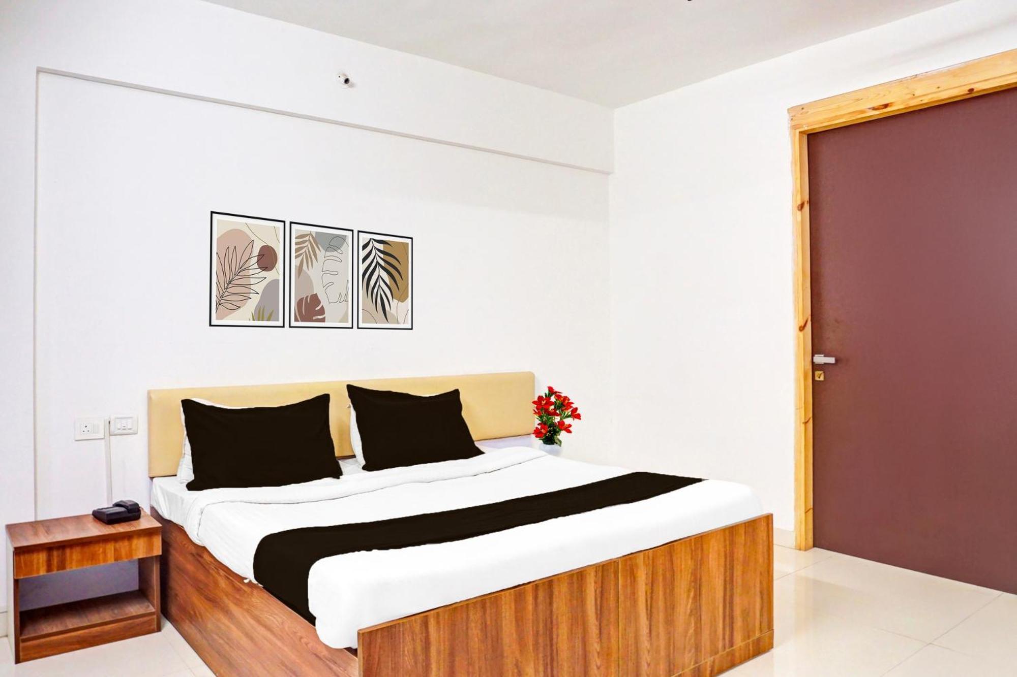 Super Collection O Baner Formerly Seven Hills Dapuri Luaran gambar